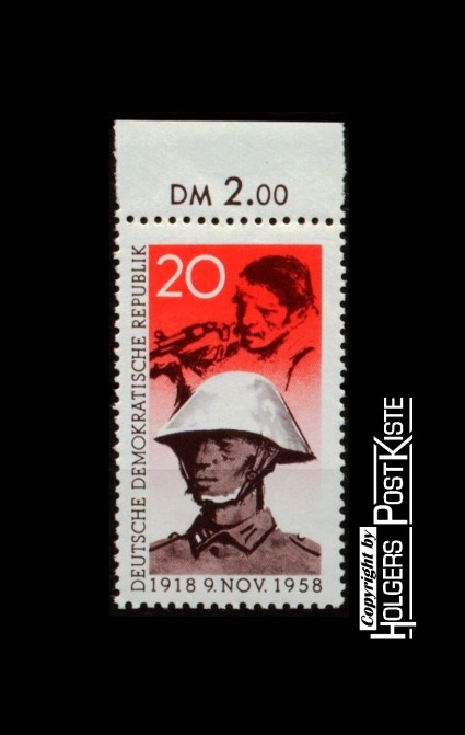 Bogenrand (RWZ) DDR 662 Novemberrevolution (PAPPCHINESE)